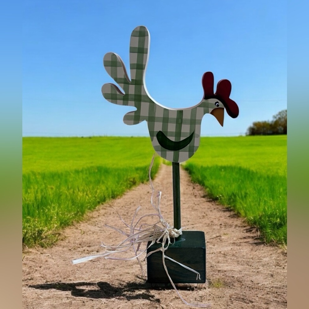 🔻Vintage🔻Handmade, Rustic Wooden Rooster Decor, 8.50’’, Beige & Green 🐔